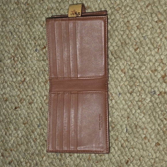 Bottega Veneta Woven Wallet - Picture 3 of 4